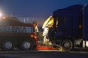 VU LKW umgestuerzt Feldkassel Industriestr Robert Boschstr P373